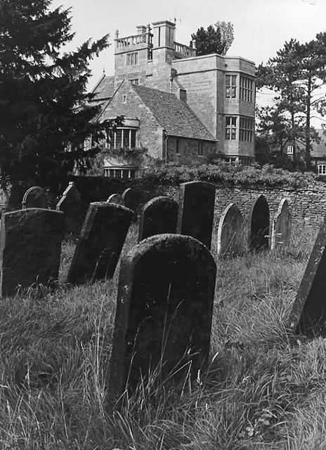 Castle House from churchyard, 70s, 383b6