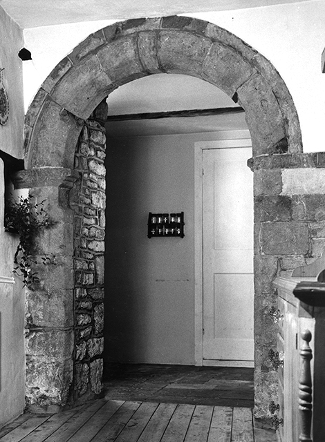 Norman arch at Maunds Farmhouse