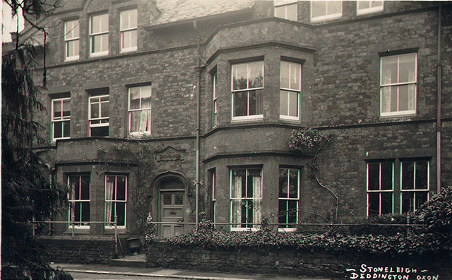 Stoneleigh, Victoria Terrace (Packer)