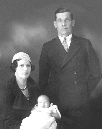 Herbert (Herbie) & Olga née Hodges at Priscilla's christening