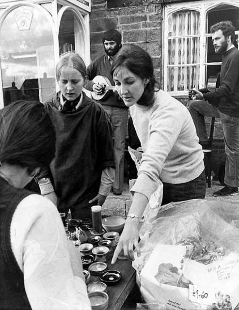 Jo Carson, Deddington potter at a DeddiFest