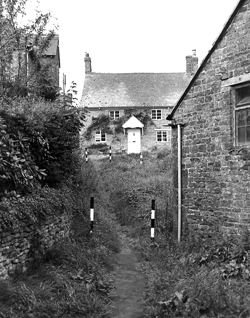 Goose Green, looking towards the Stile