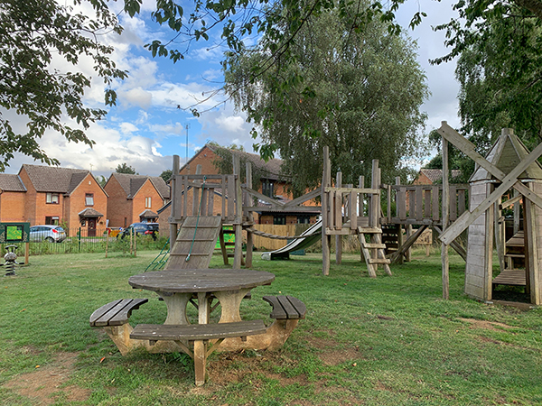 Picnic bench