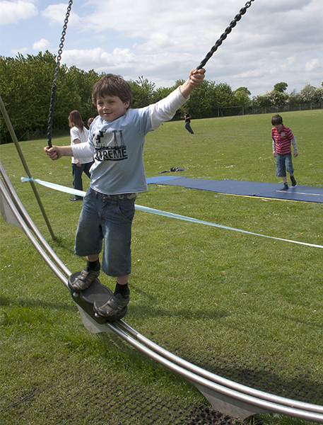 Aerial skate