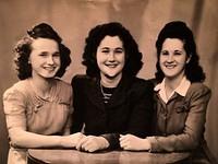 3 sisters from Deddington