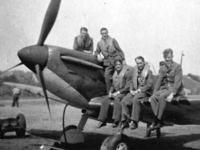 Pilot Officer Lawrence Lee Pyman RAFVR -  group photograph