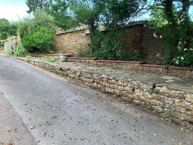 Broom House Driveway terrace