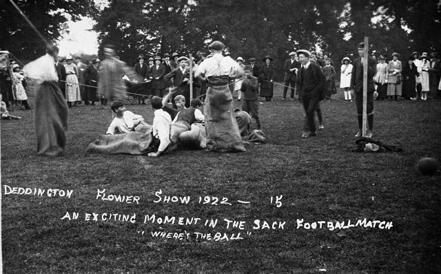 1922 Sack Football Race