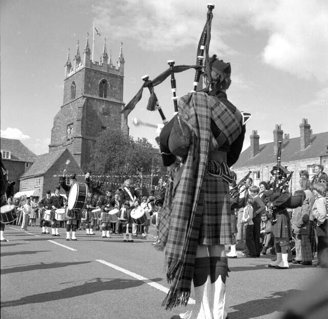 Pipe Band in the Market Placw