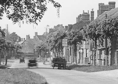 New Street and Crown & Tuns 1930s